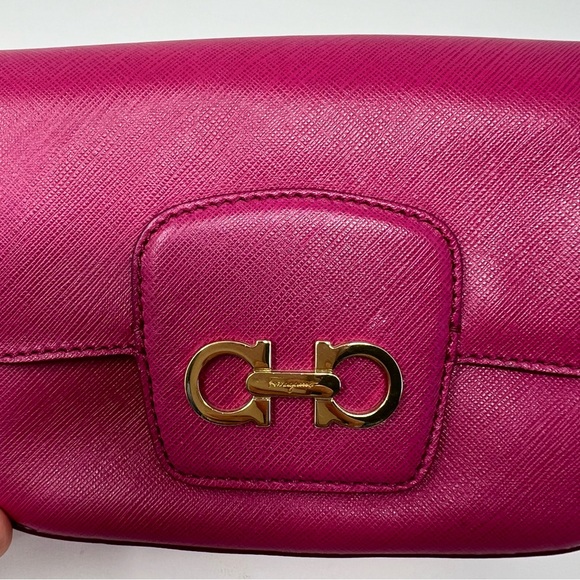 Salvatore Ferragamo Mini Cross Body bag in Fuchsia Pink - Picture 7 of 16